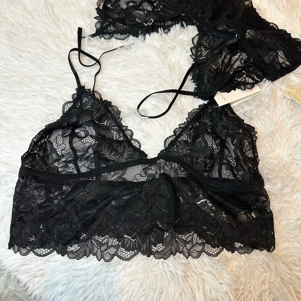 NWT! FREE PEOPLE EVERYDAY LACE BUNDLE